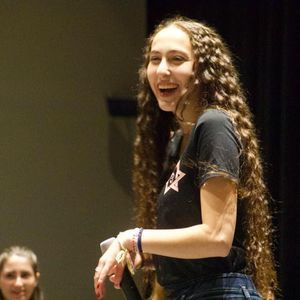 Meet your Posher, Leora